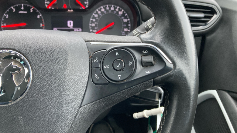 Vauxhall Crossland X 1.2T [110] Griffin 5dr [6 Spd] [Start Stop] Petrol Hatchback